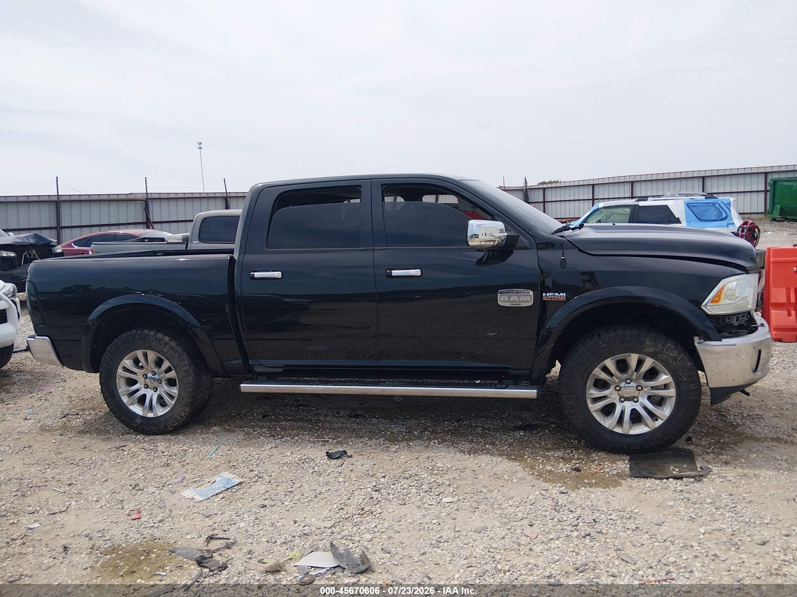 2015 Ram 1500 Laramie Longhorn Черный vin: 1C6RR7PT8FS679414