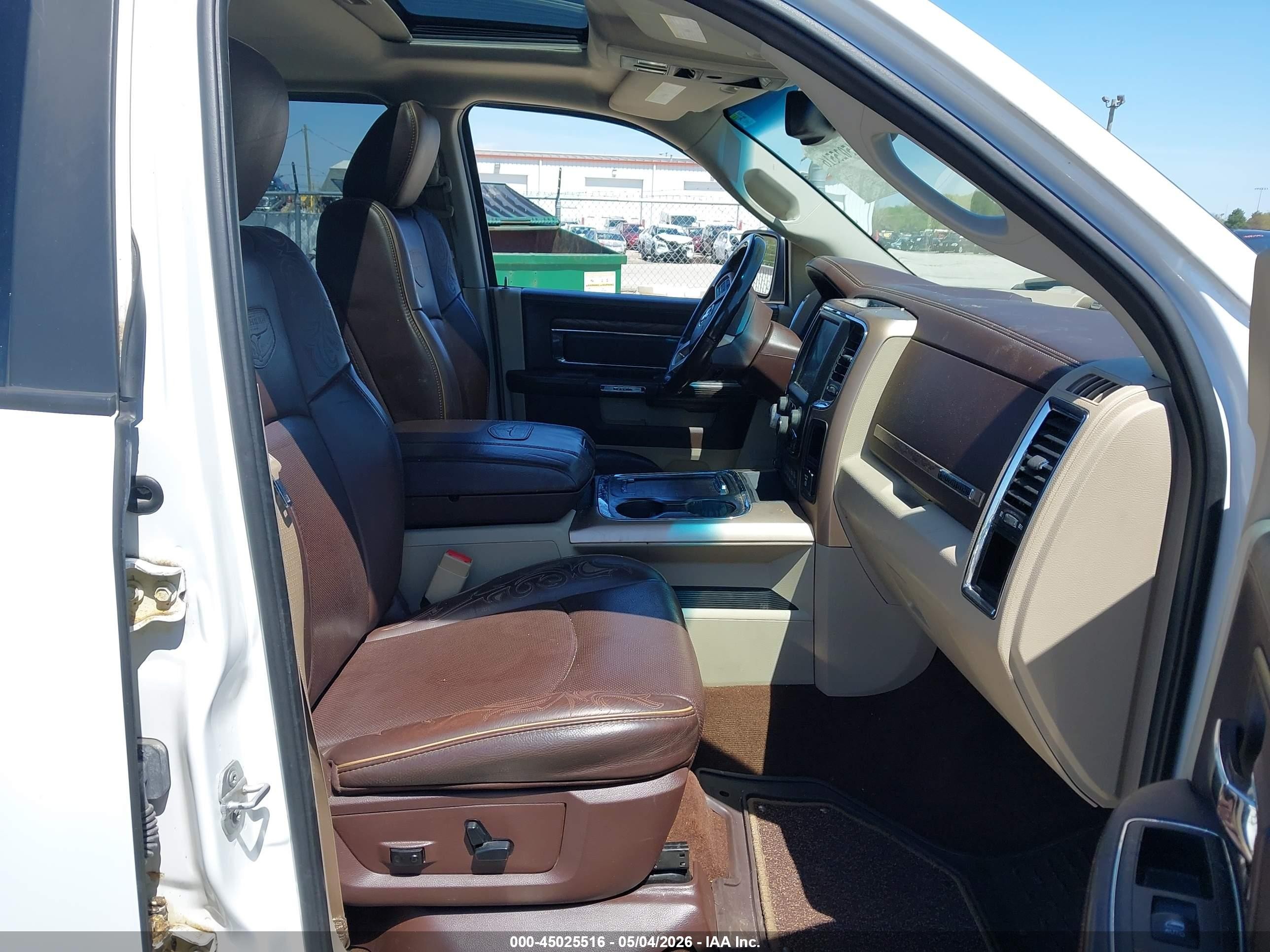 2016 Ram 1500 Longhorn White vin: 1C6RR7PT9GS168697