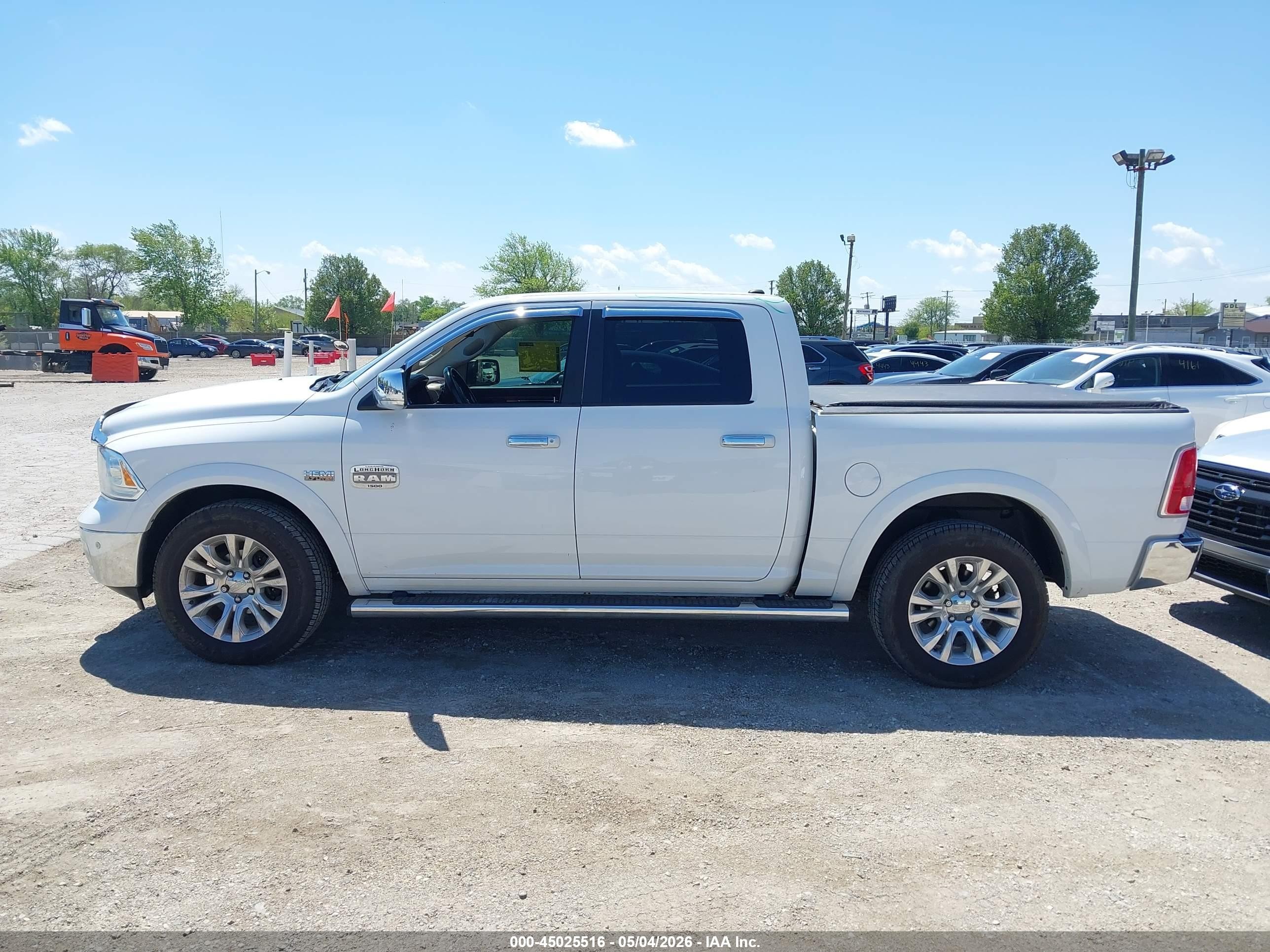 2016 Ram 1500 Longhorn White vin: 1C6RR7PT9GS168697