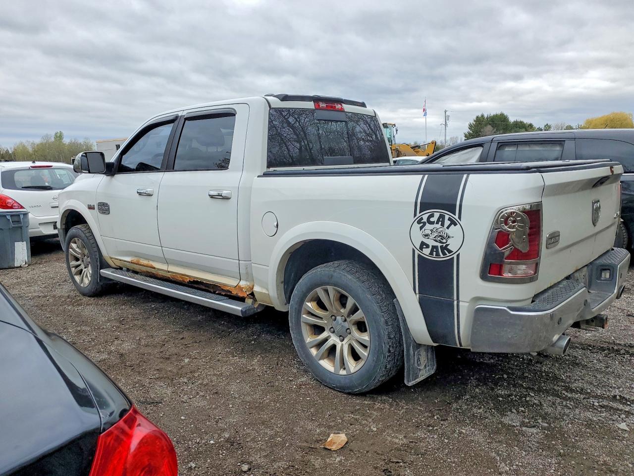 2013 Ram 1500 Longhorn Белый vin: 1C6RR7PTXDS619616