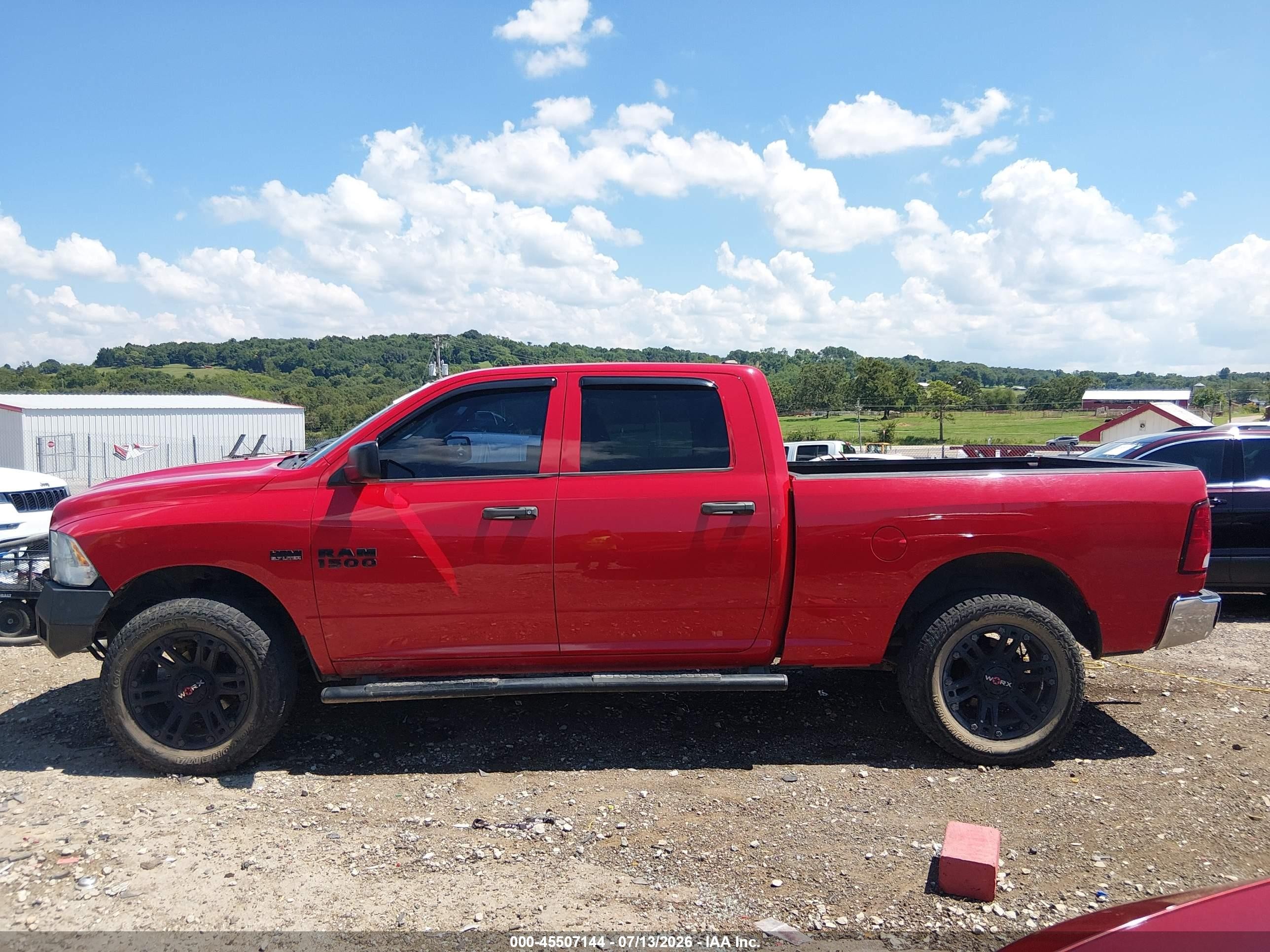 2014 Ram 1500 Tradesman Red vin: 1C6RR7ST0ES194318