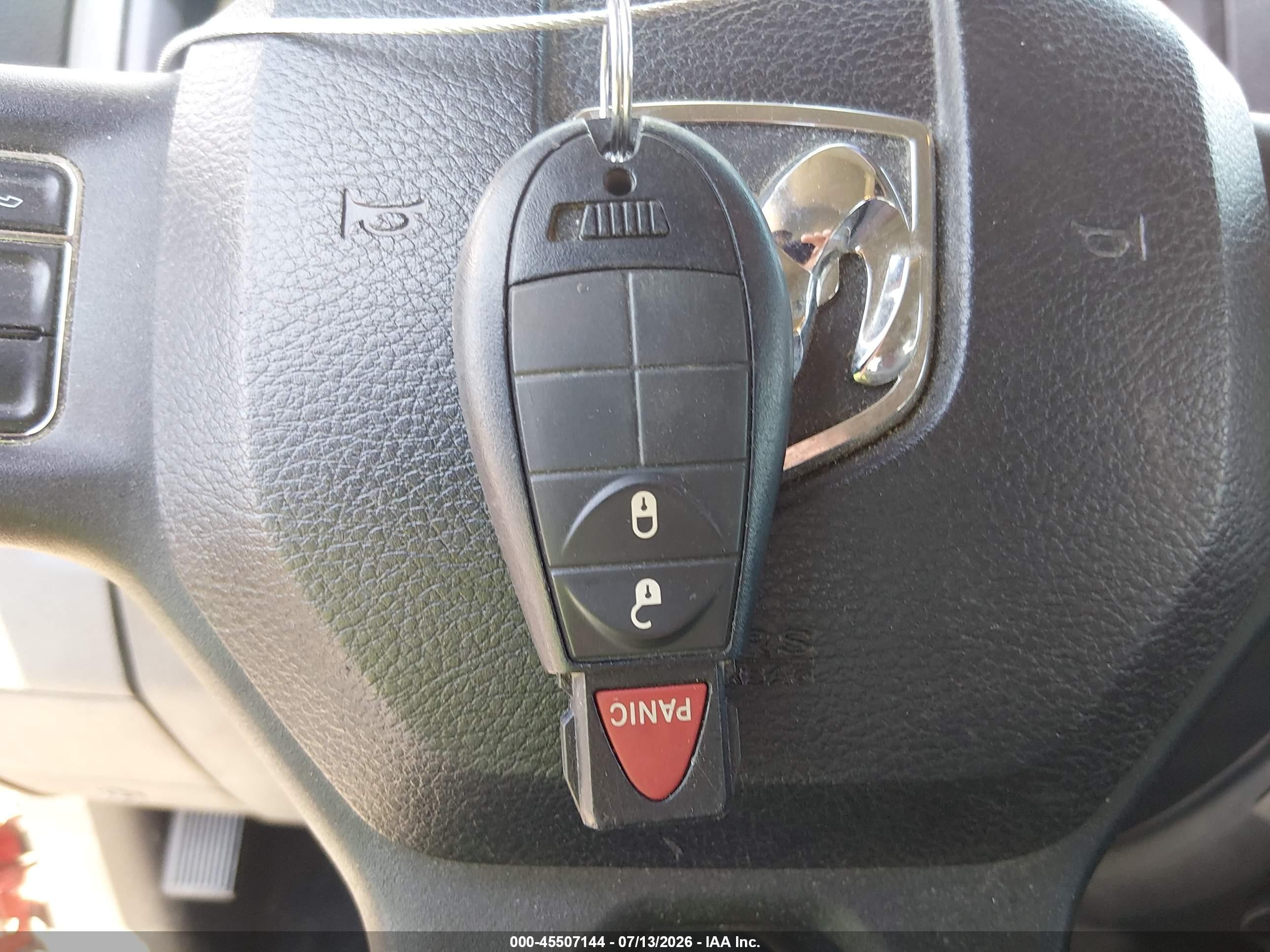2014 Ram 1500 Tradesman Red vin: 1C6RR7ST0ES194318