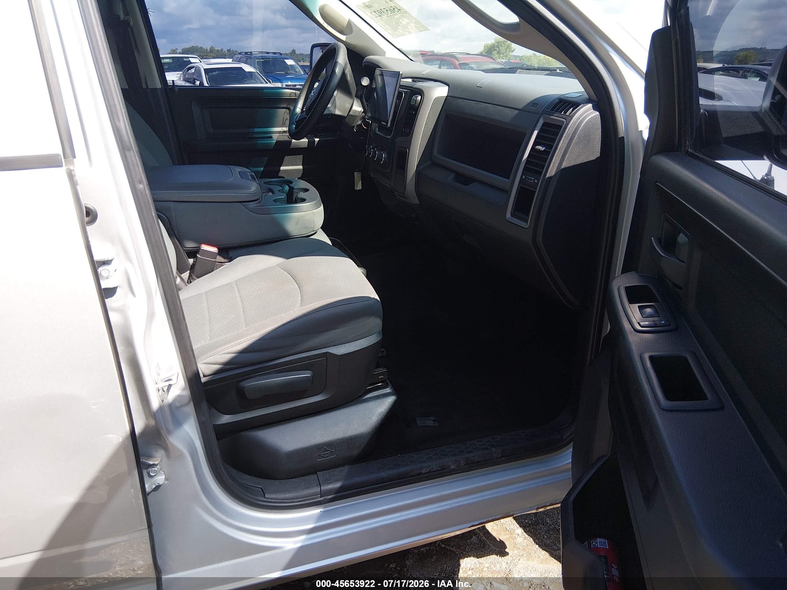 2014 Ram 1500 Tradesman Silver vin: 1C6RR7ST1ES303546