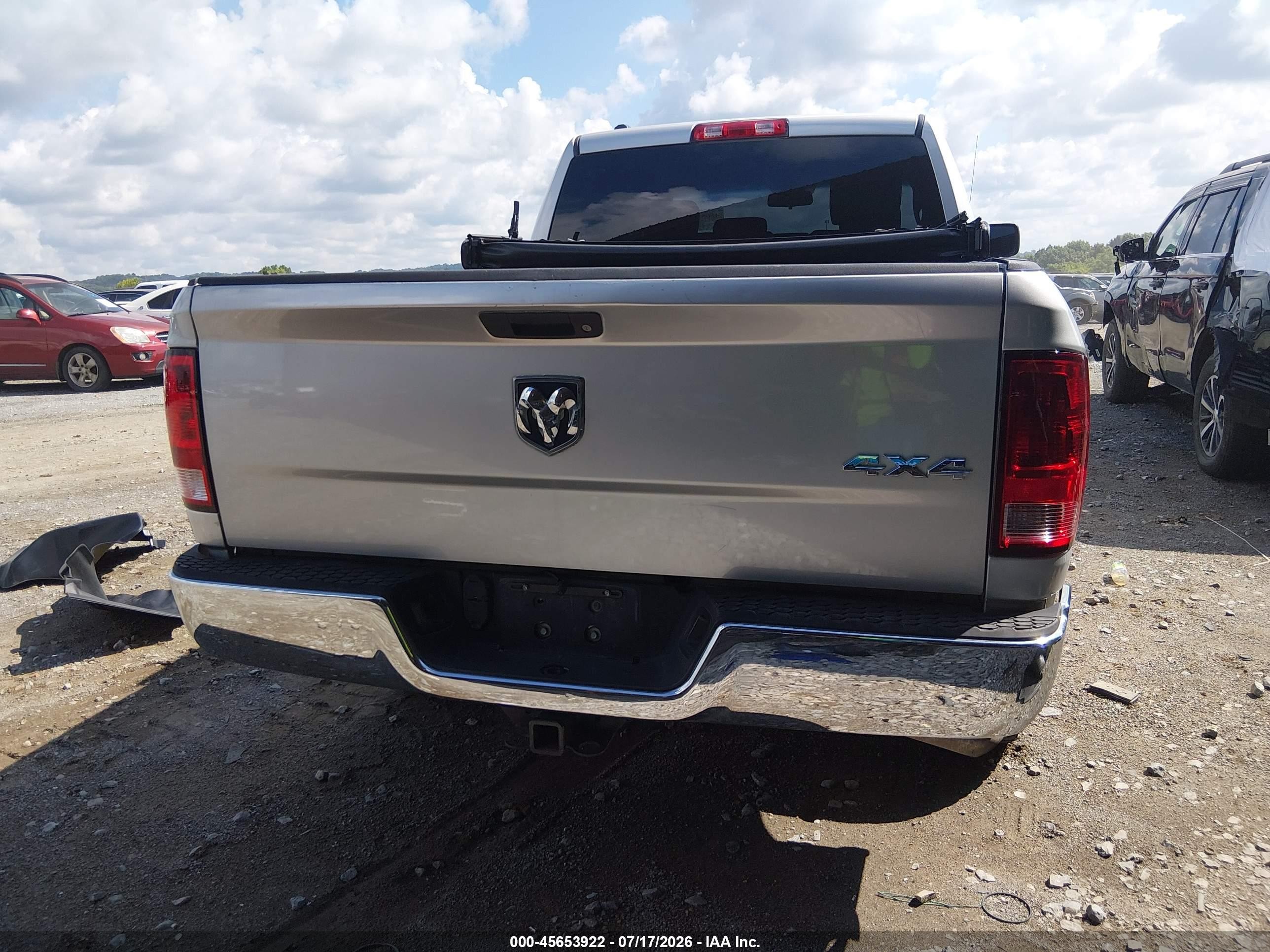 2014 Ram 1500 Tradesman Silver vin: 1C6RR7ST1ES303546