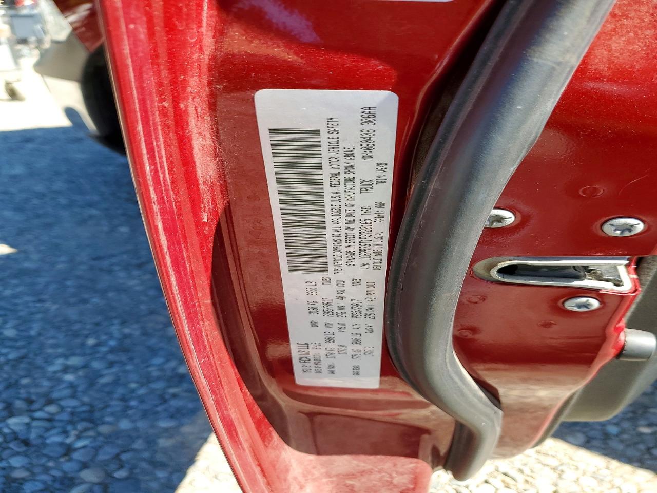 2015 Ram 1500 St Red vin: 1C6RR7ST1FS720165