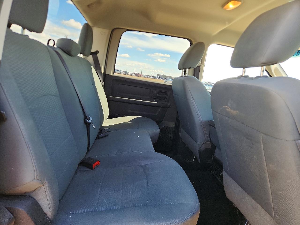 2017 Ram 1500 St Silver vin: 1C6RR7ST1HS643655