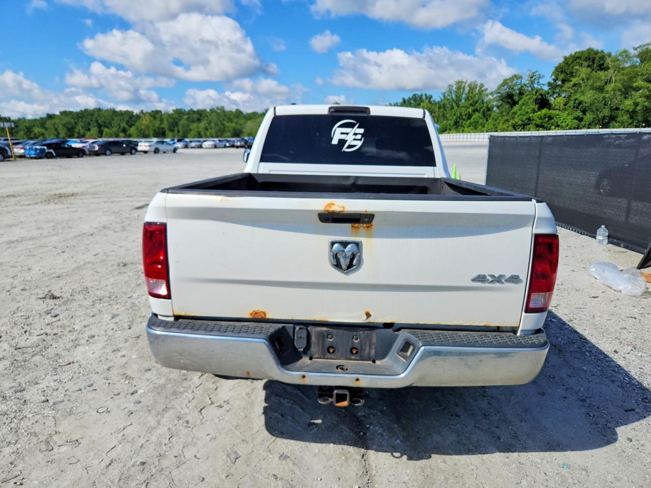 2013 Ram 1500 St White vin: 1C6RR7ST6DS713127