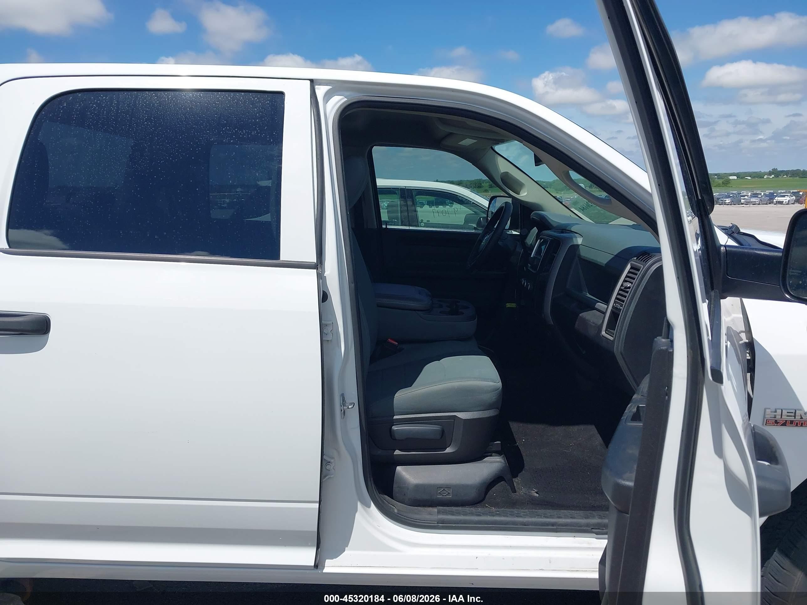 2015 Ram 1500 Tradesman White vin: 1C6RR7ST6FS647553