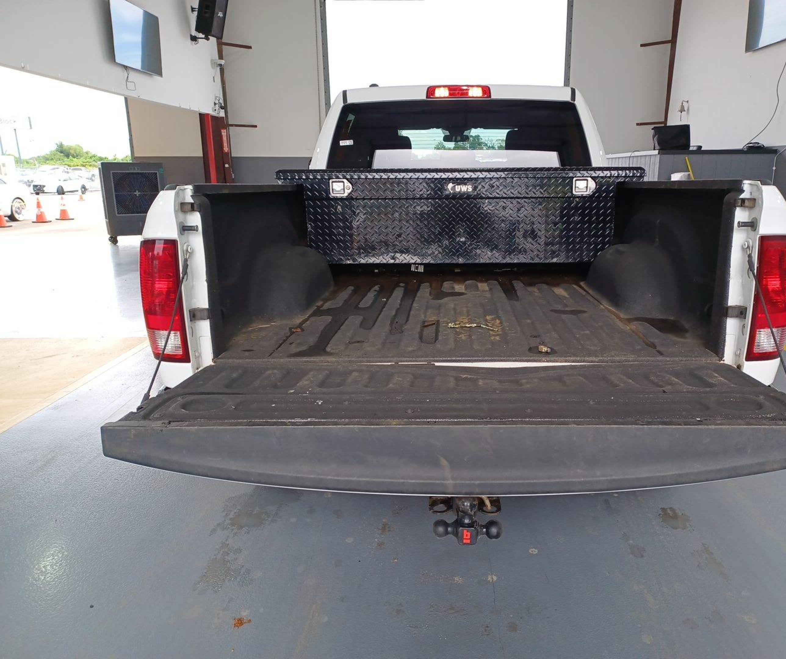 2023 Ram 1500 Classic Tradesman  4x4 6'4 Box vin: 1C6RR7STXPS531449