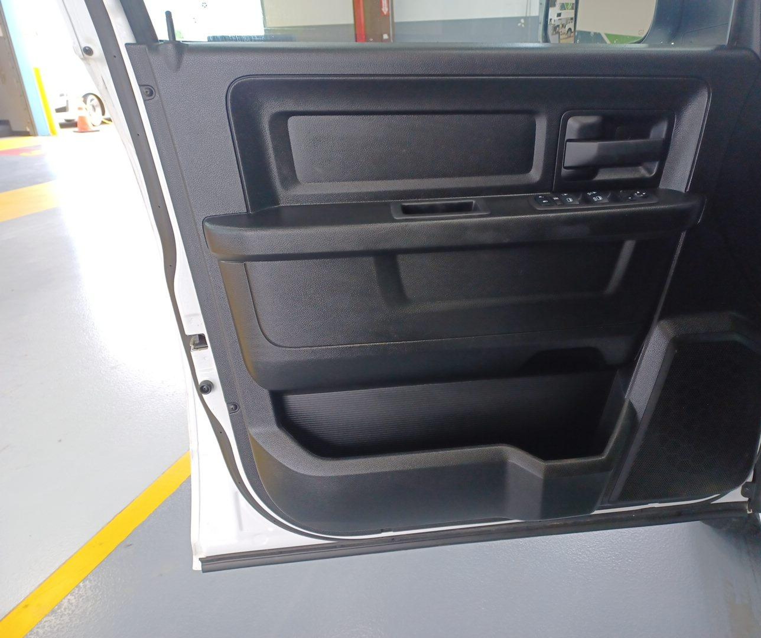 2023 Ram 1500 Classic Tradesman  4x4 6'4 Box vin: 1C6RR7STXPS531449