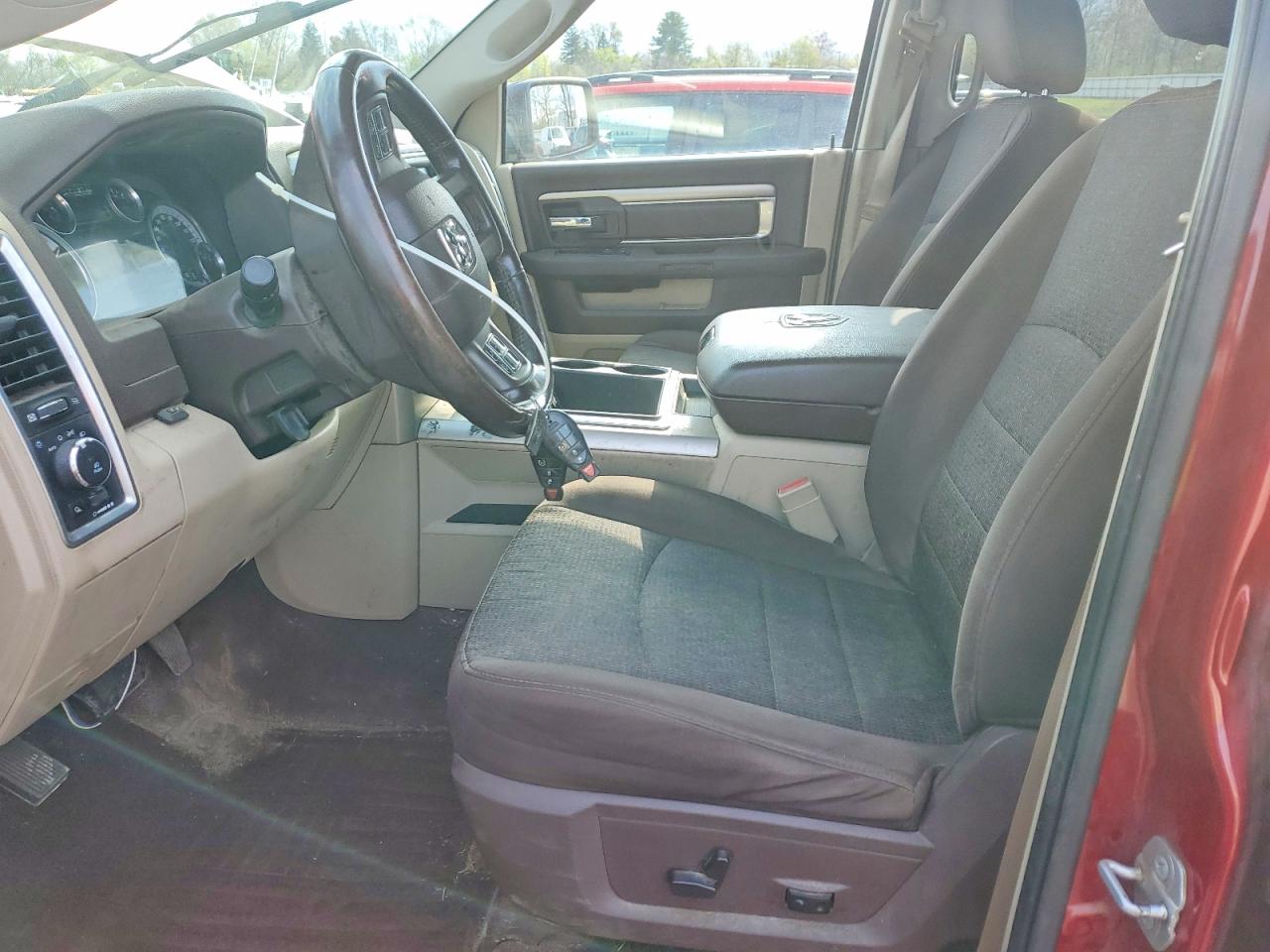 2015 Ram 1500 Maroon vin: 1C6RR7TM1FS678314