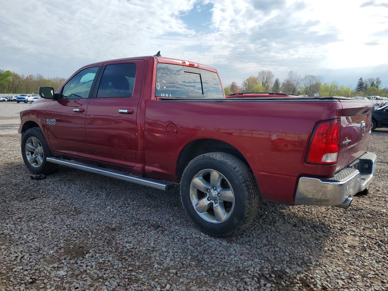 2015 Ram 1500 Maroon vin: 1C6RR7TM1FS678314