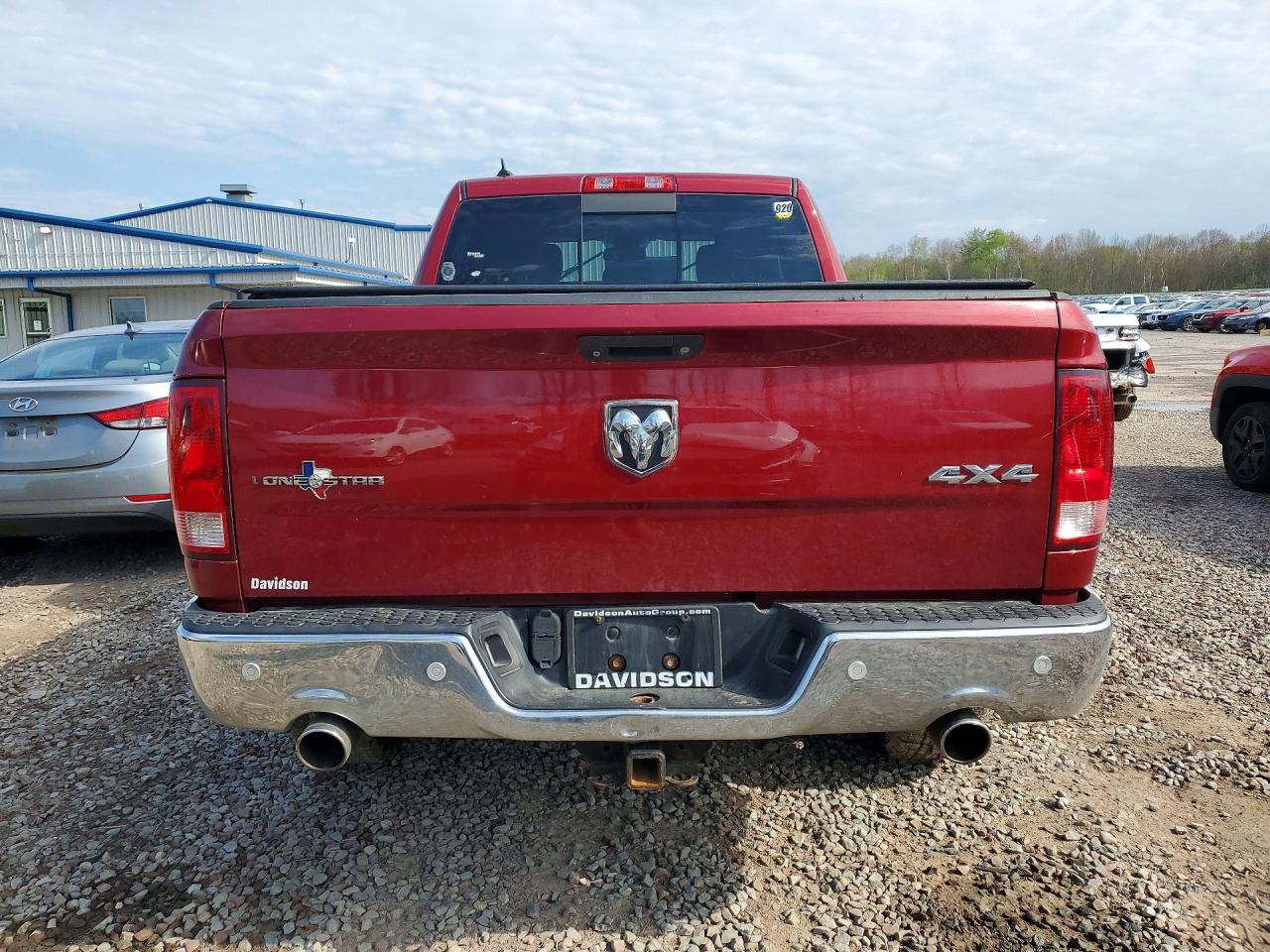 2015 Ram 1500 Maroon vin: 1C6RR7TM1FS678314