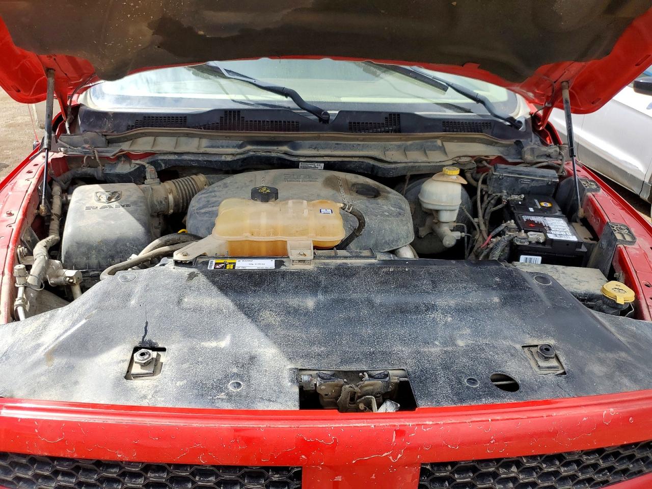 2015 Ram 1500 Slt Red vin: 1C6RR7TM6FS558945