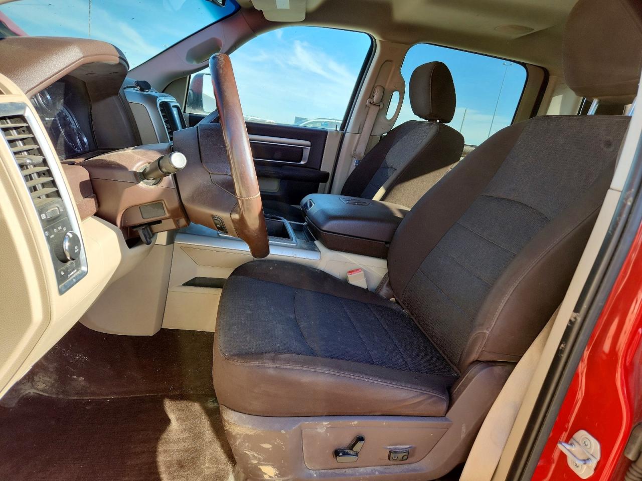 2015 Ram 1500 Slt Red vin: 1C6RR7TM6FS558945