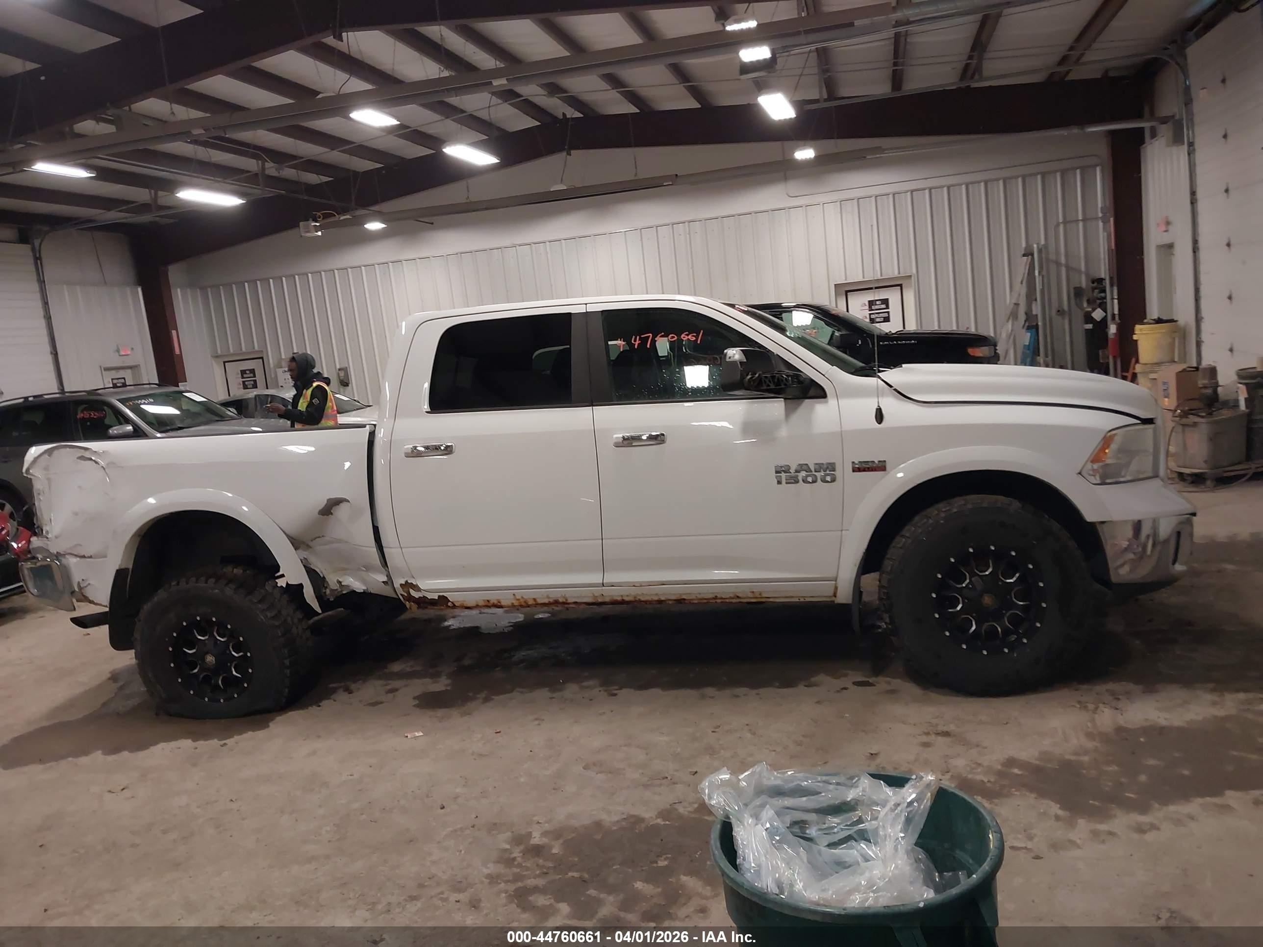 2014 Ram 1500 Slt White vin: 1C6RR7TT0ES313192