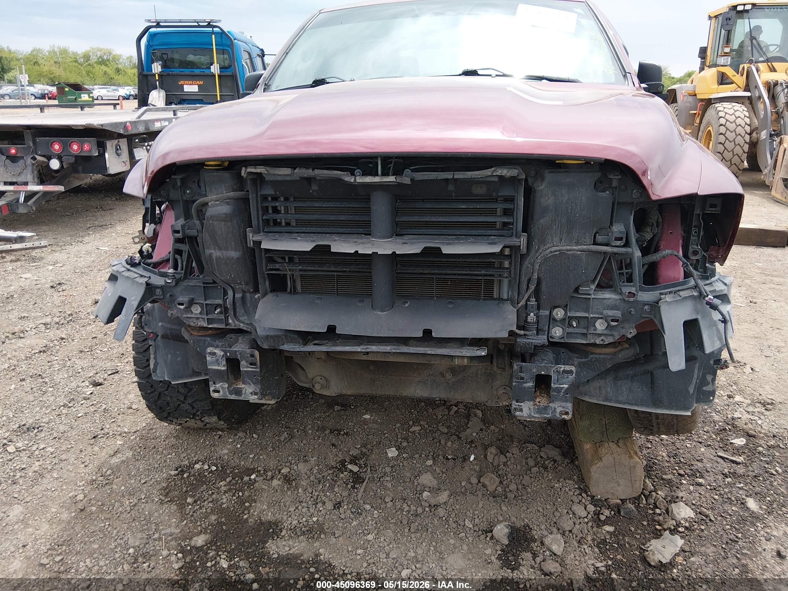 2021 Ram 1500 Classic Slt  4x4 6'4 Box Красный vin: 1C6RR7TT0MS598491