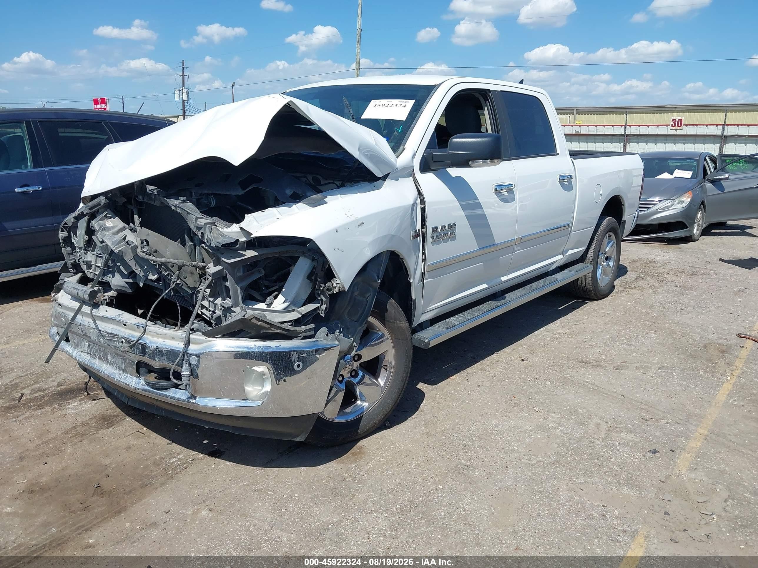 2015 Ram 1500 Lone Star White vin: 1C6RR7TT8FS696932