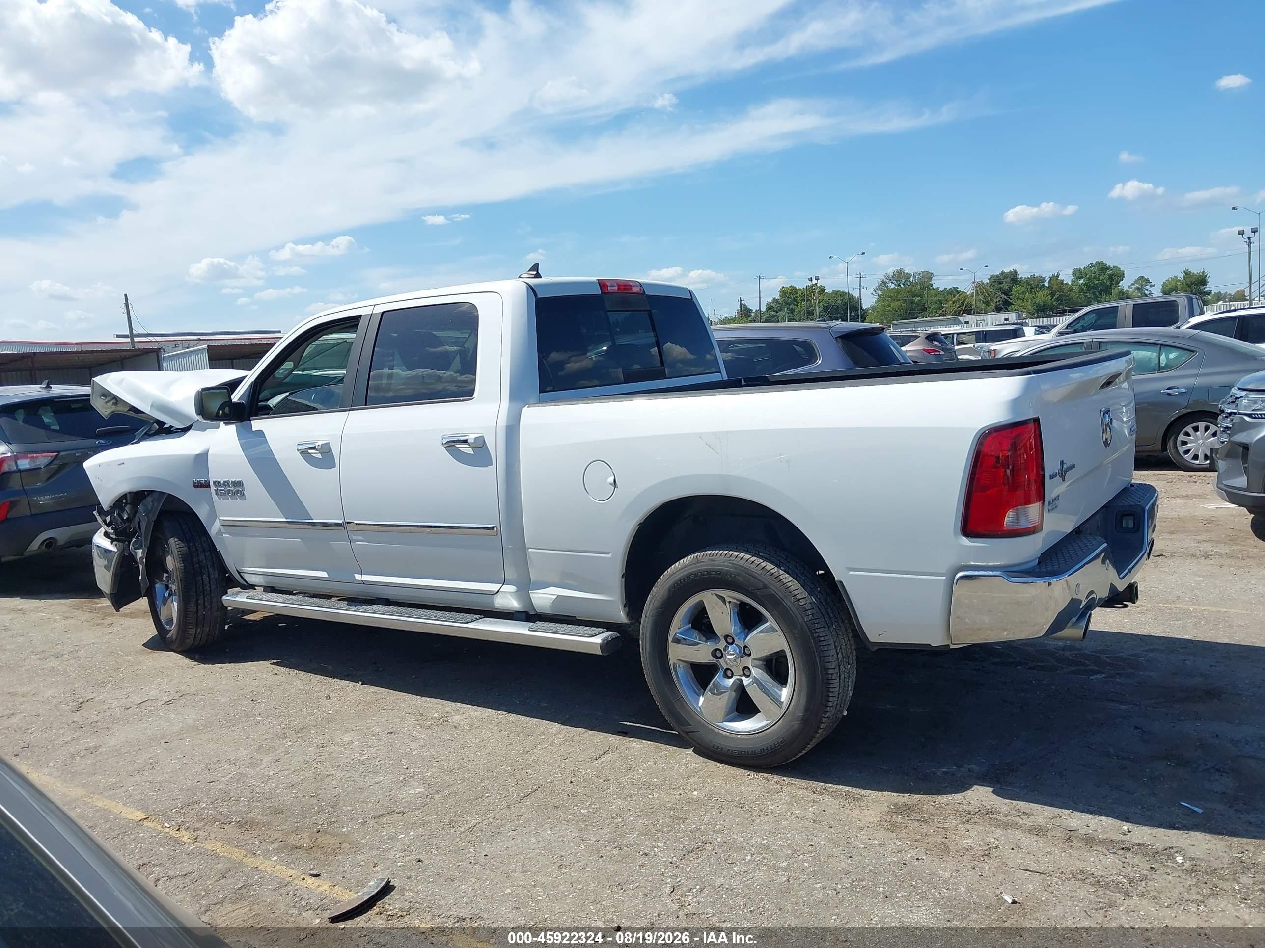 2015 Ram 1500 Lone Star White vin: 1C6RR7TT8FS696932