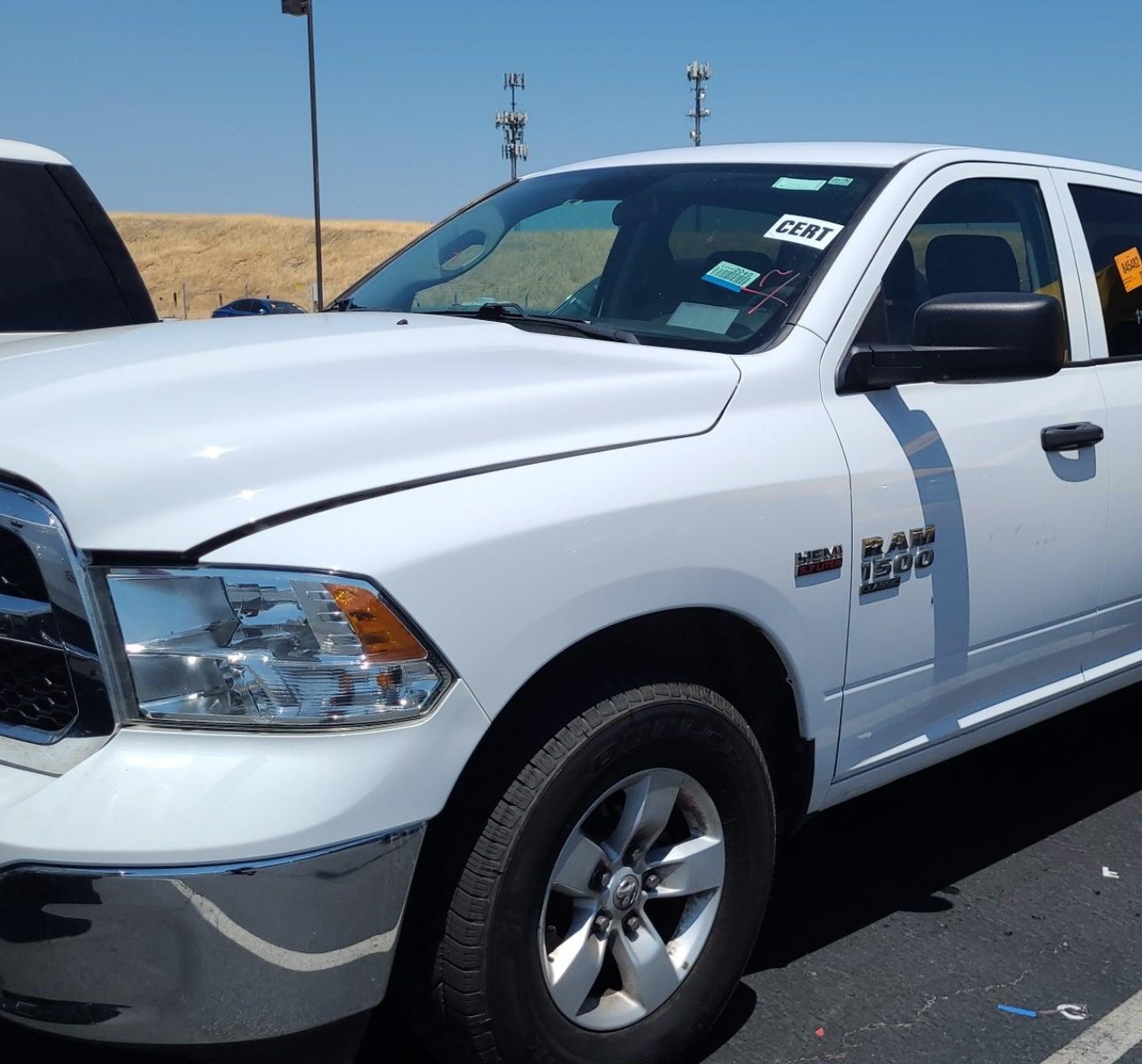 2022 Ram 1500 Classic Slt  4x4 6'4 Box vin: 1C6RR7TT8NS172520
