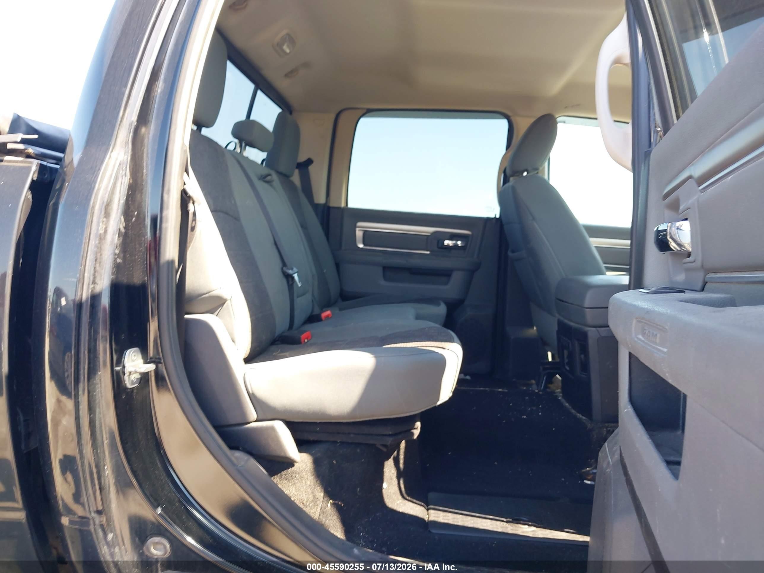 2013 Ram 1500   Black vin: 1C6RR7TTXDS718555