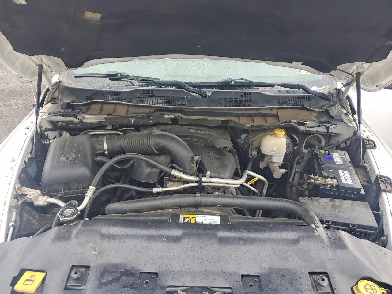 2015 Ram Slt White vin: 1C6RR7TTXFS678092