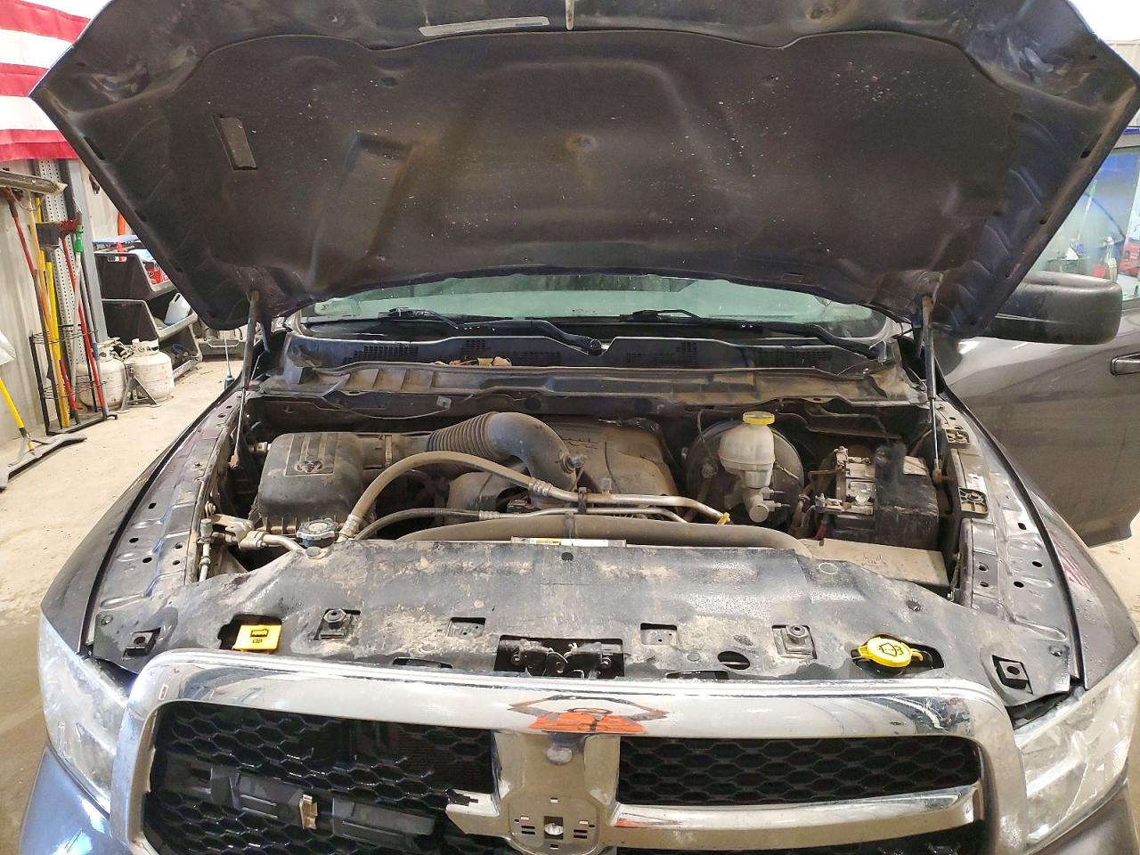 2019 Ram 1500 Classic Slt Gray vin: 1C6RR7TTXKS649668
