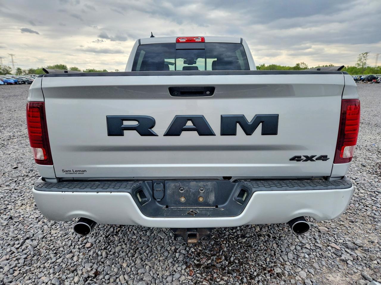 2017 Ram 1500 Sport Silver vin: 1C6RR7UT0HS648388