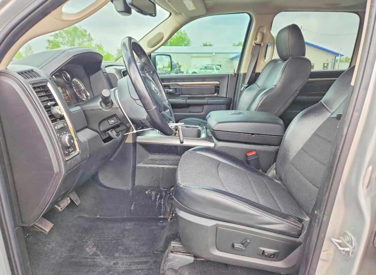 2017 Ram 1500 Sport Silver vin: 1C6RR7UT0HS648388