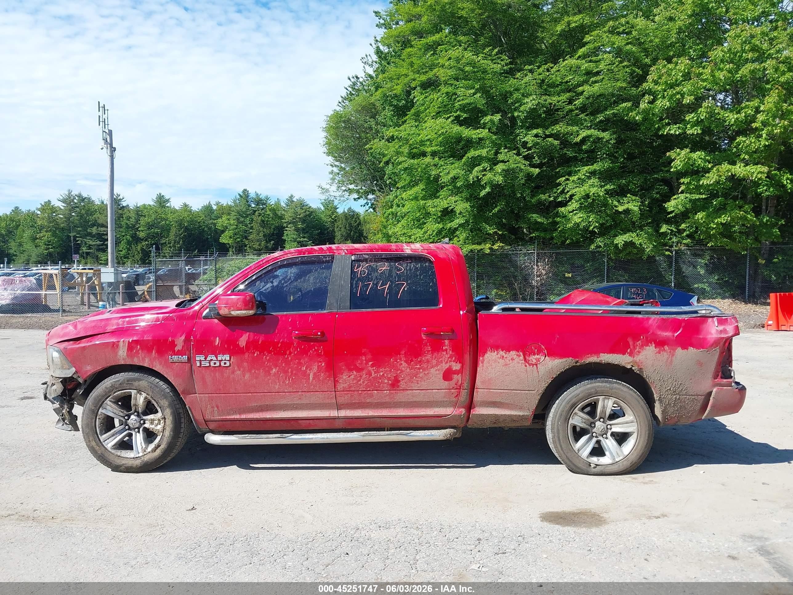 2013 Ram 1500 Sport Красный vin: 1C6RR7UT2DS662870