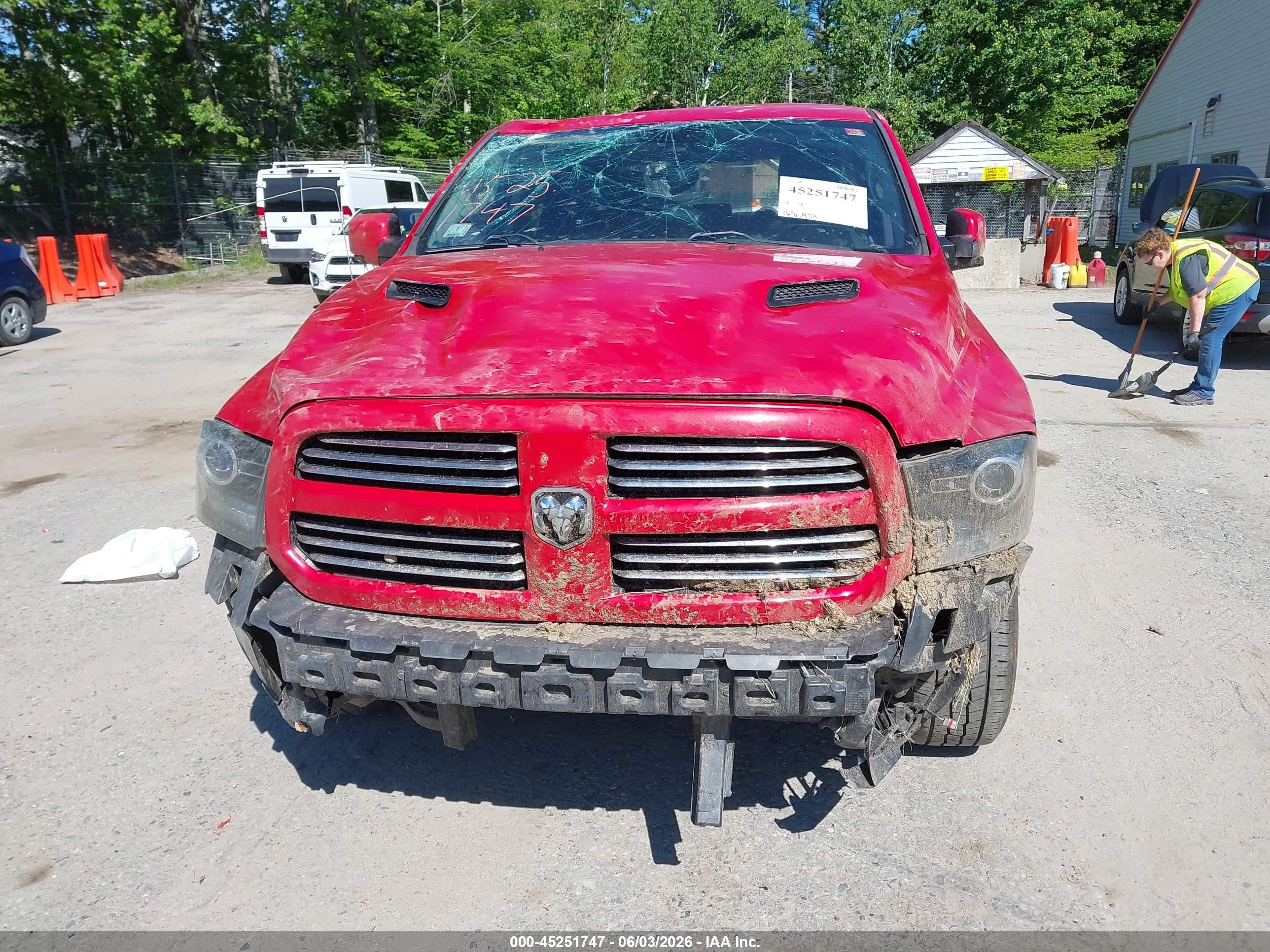 2013 Ram 1500 Sport Красный vin: 1C6RR7UT2DS662870