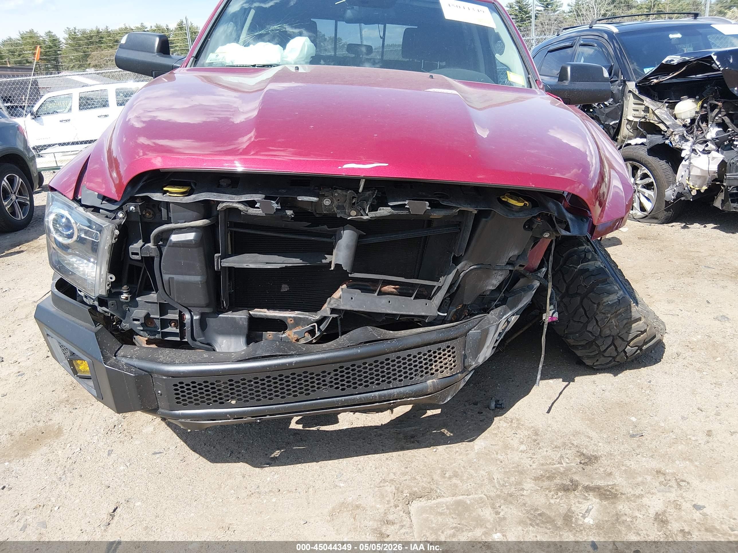 2015 Ram 1500 Sport Бордовый vin: 1C6RR7UT2FS571276