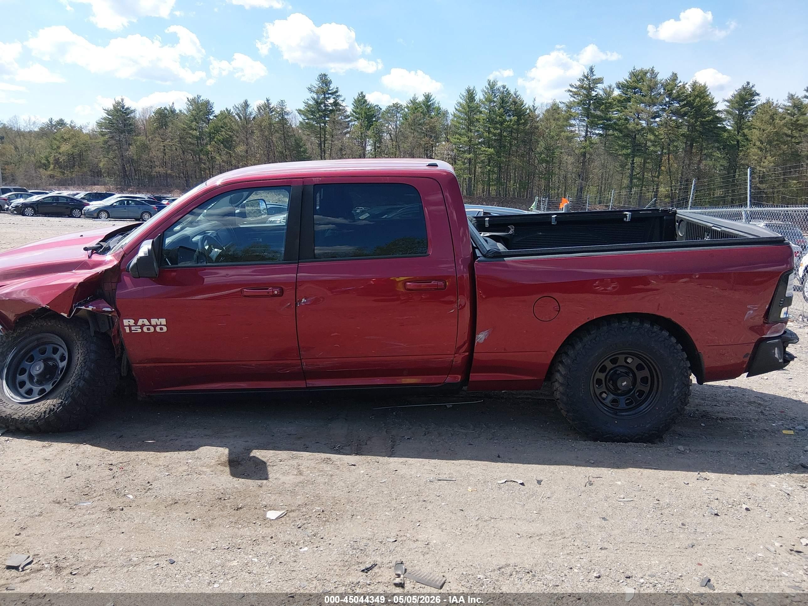 2015 Ram 1500 Sport Бордовый vin: 1C6RR7UT2FS571276