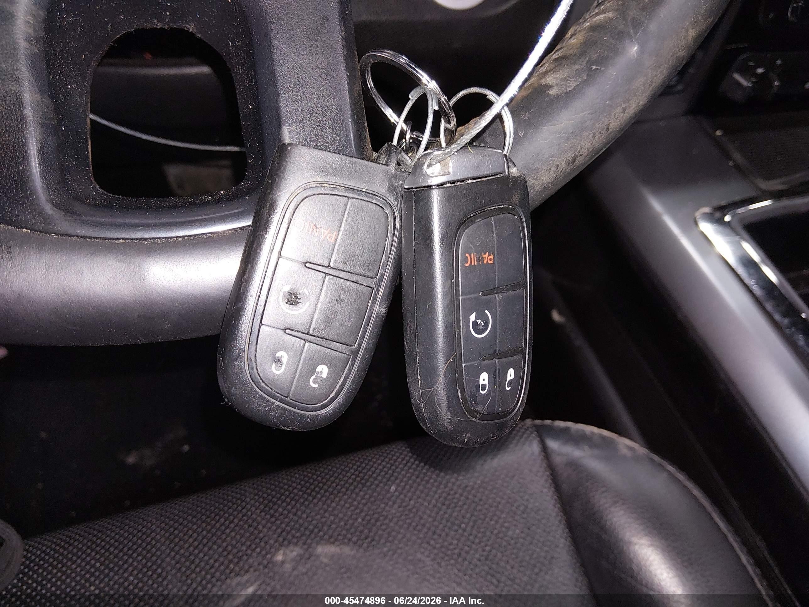 2015 Ram 1500 Sport Белый vin: 1C6RR7UT2FS733245