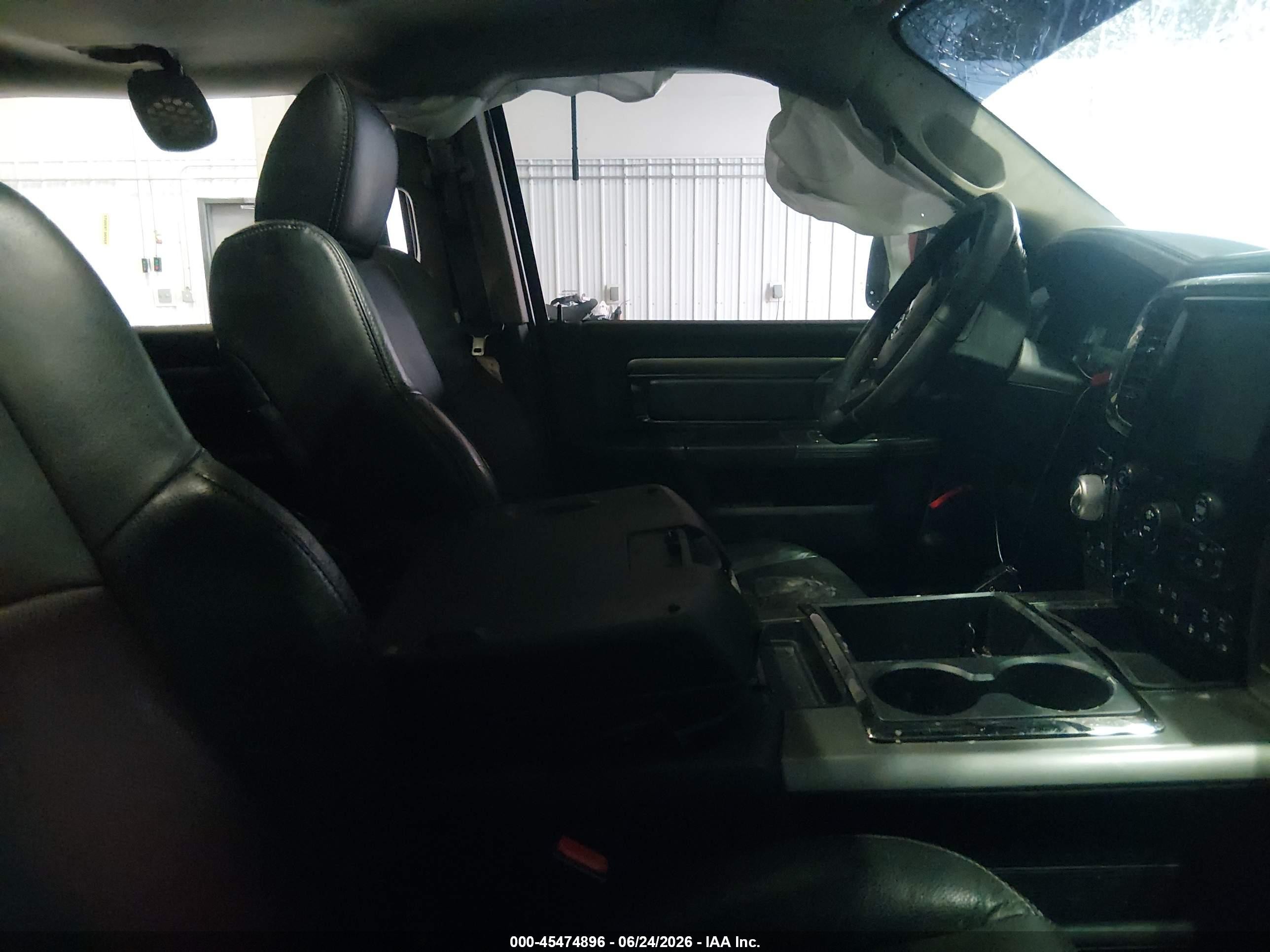 2015 Ram 1500 Sport Белый vin: 1C6RR7UT2FS733245