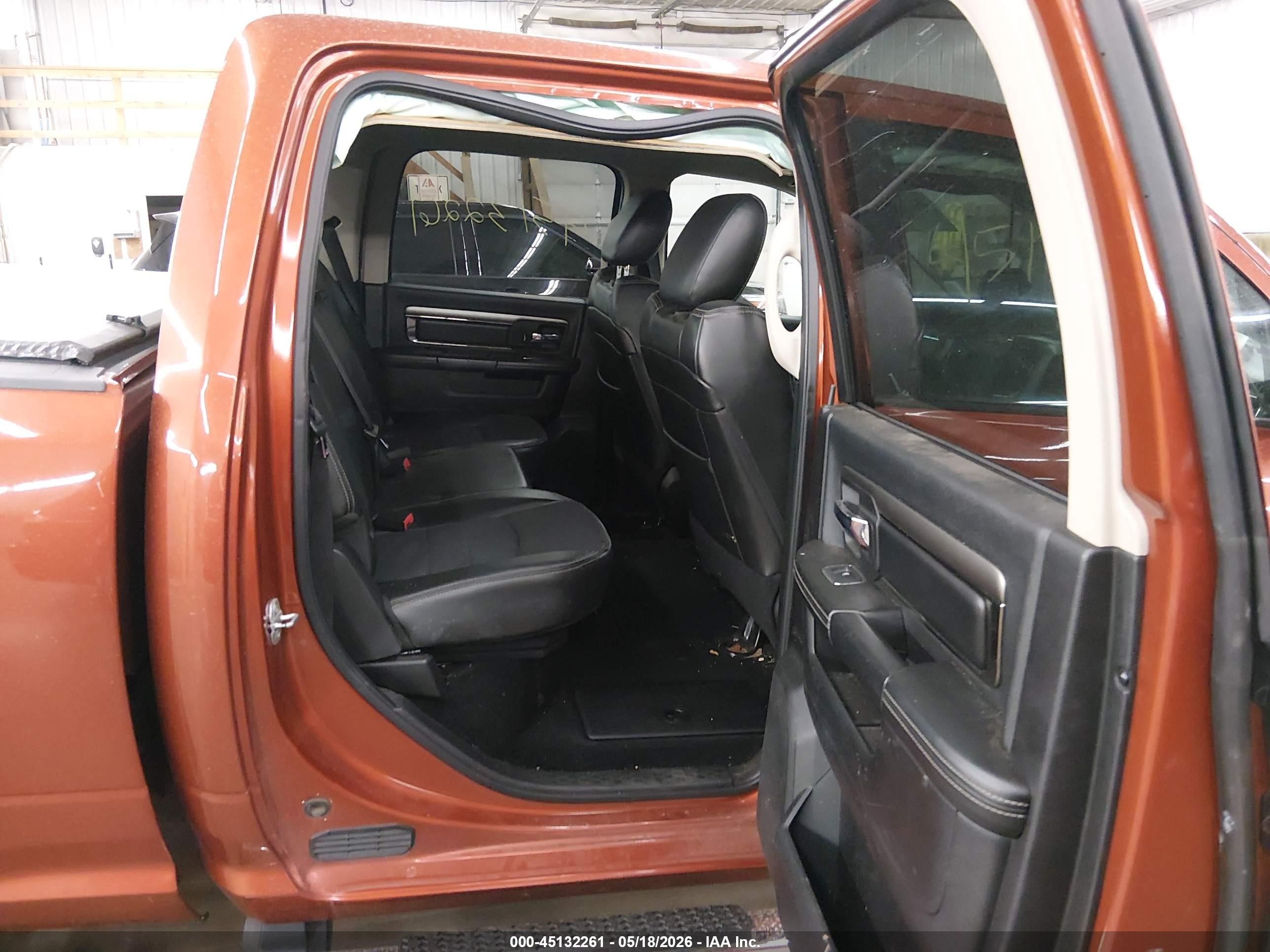 2013 Ram 1500 Sport Orange vin: 1C6RR7UT6DS663374