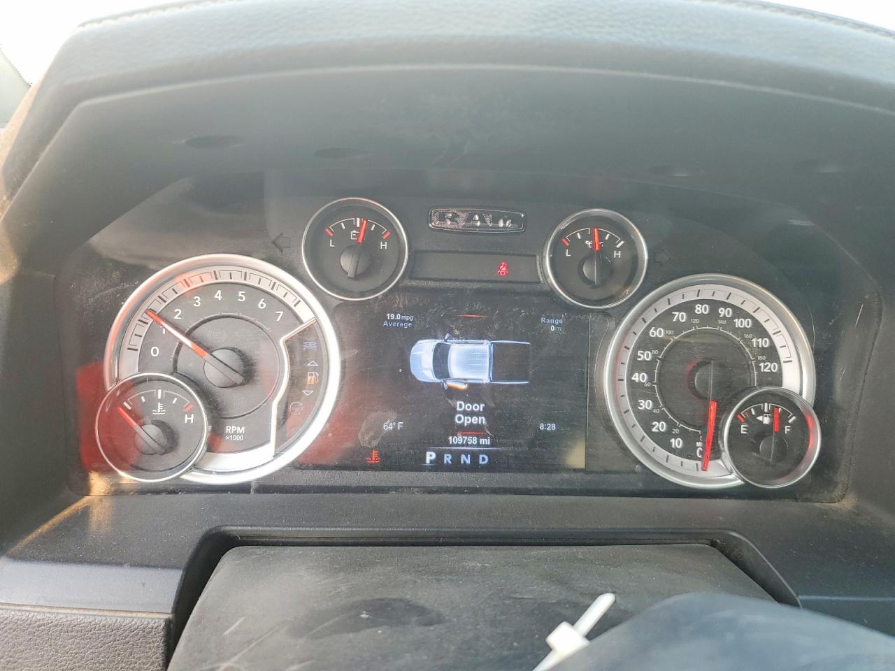 2015 Ram 1500 Sport White vin: 1C6RR7UT6FS585374