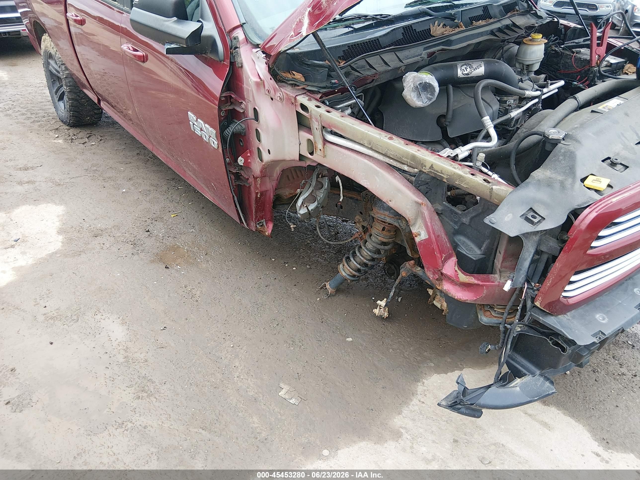 2015 Ram 1500 Sport Red vin: 1C6RR7UT7FS509209