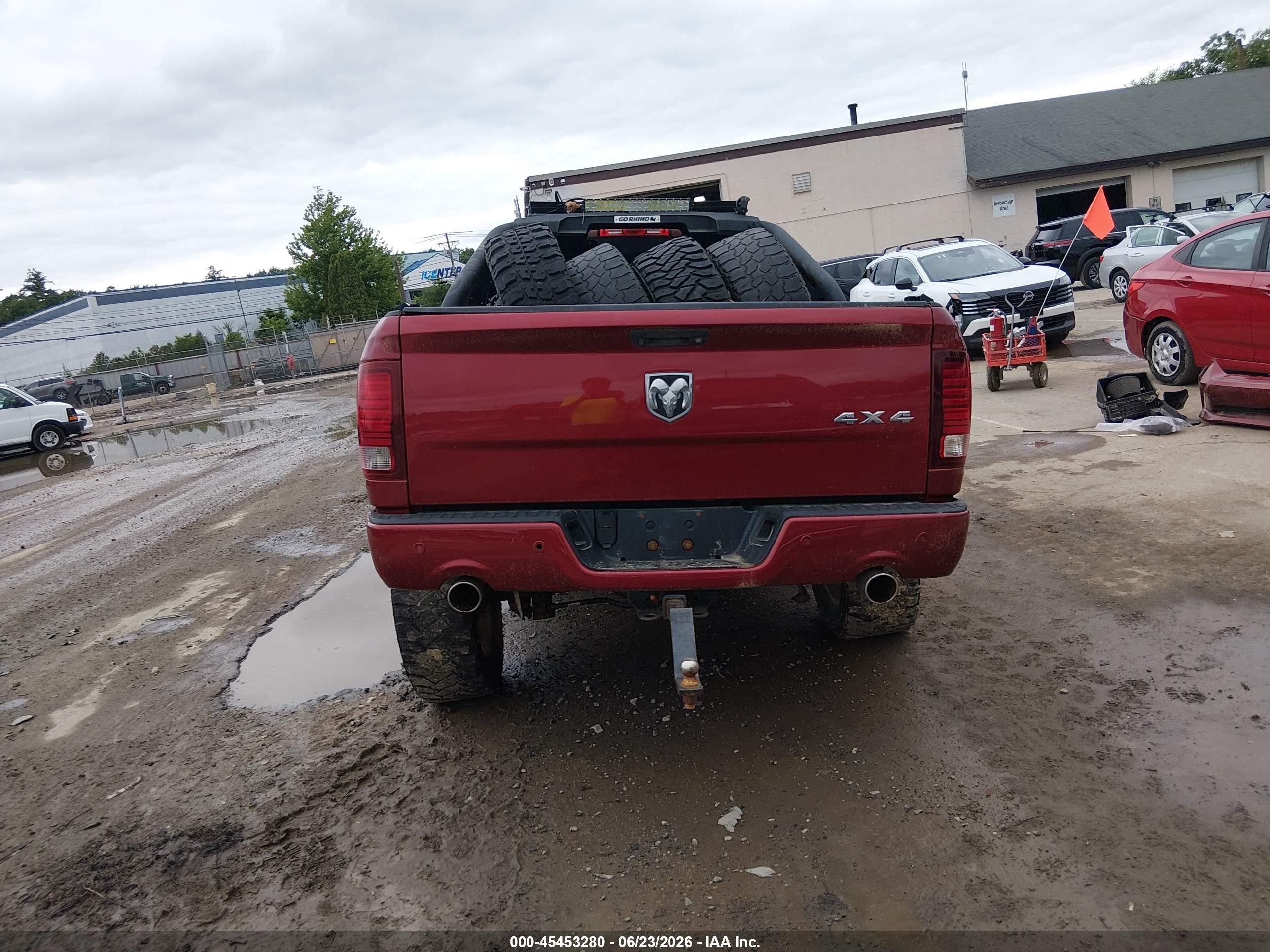 2015 Ram 1500 Sport Red vin: 1C6RR7UT7FS509209
