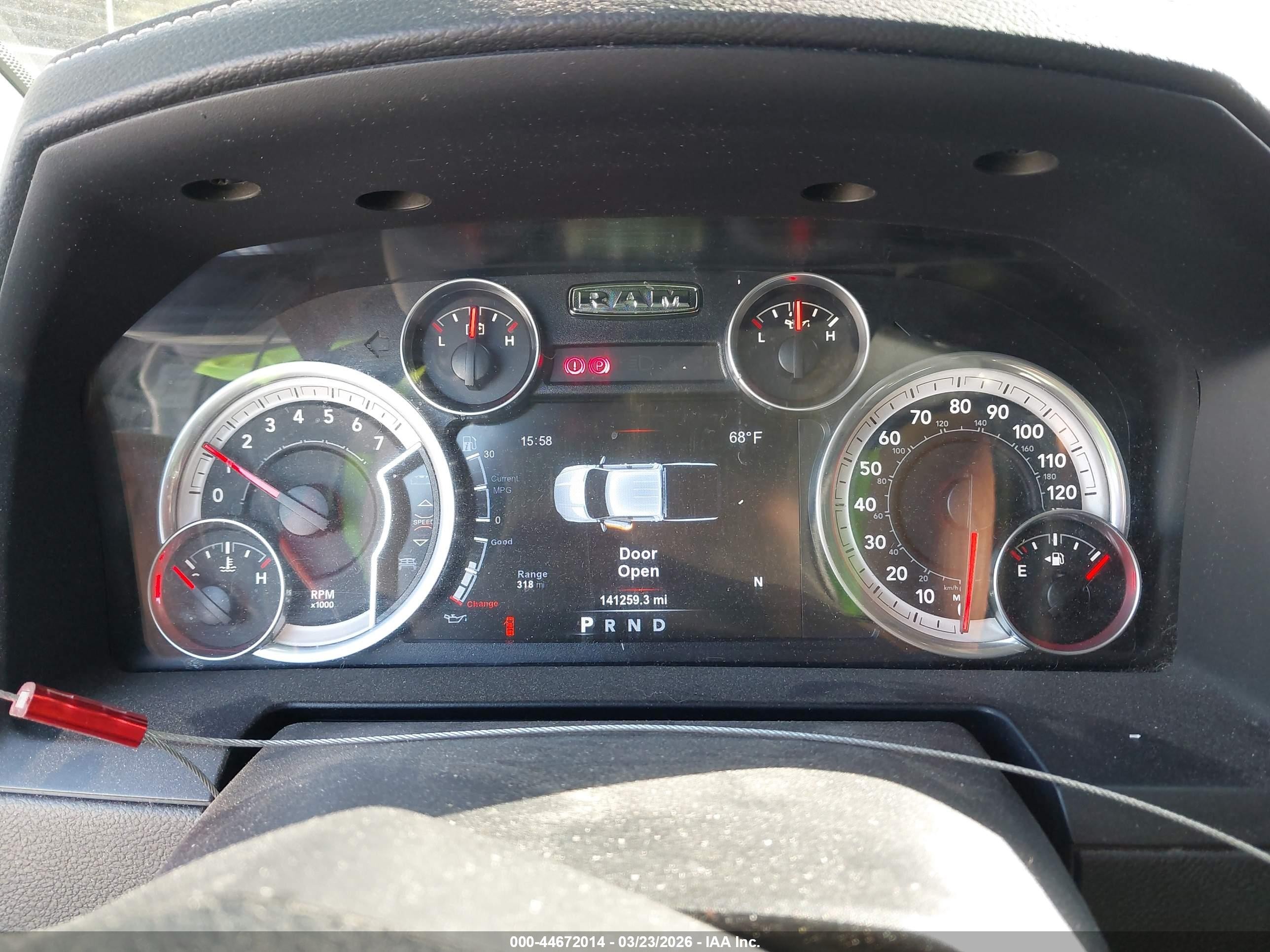 2015 Ram 1500 Sport Серебряный vin: 1C6RR7UTXFS632907