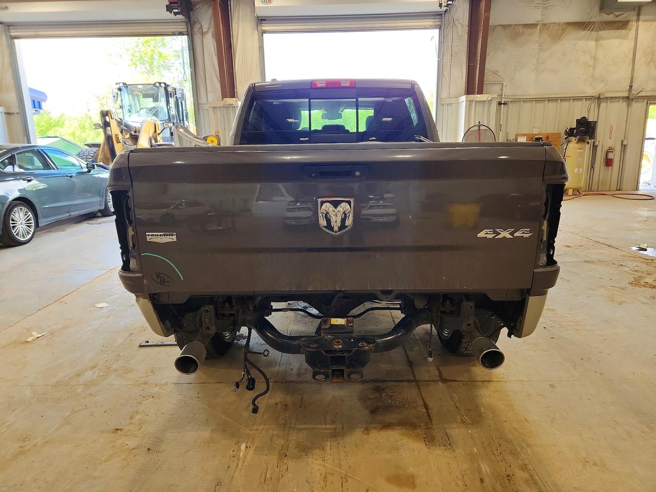2014 Ram 1500 Laramie Gray vin: 1C6RR7VM5ES265226