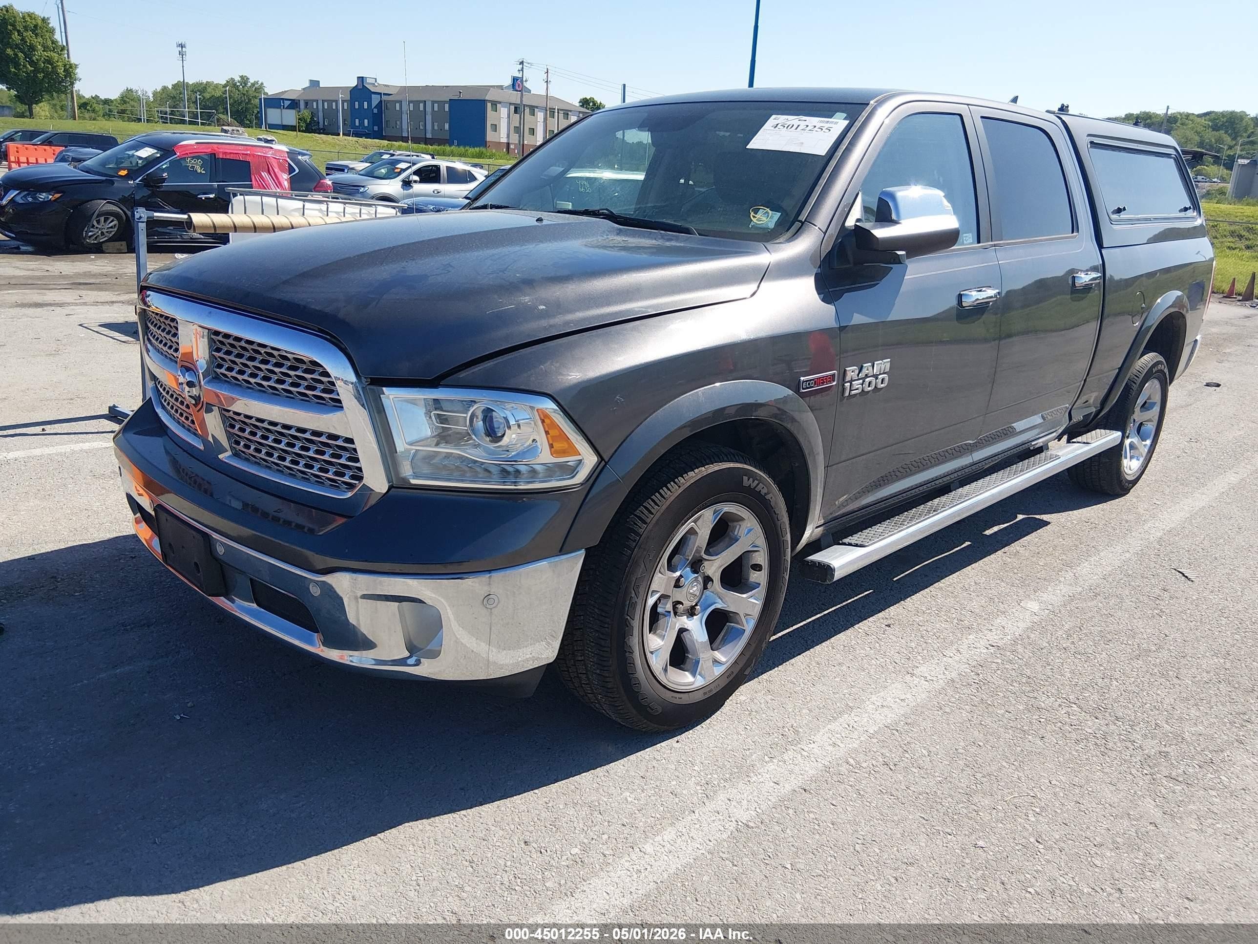 2015 Ram 1500 Laramie Gray vin: 1C6RR7VM6FS544461