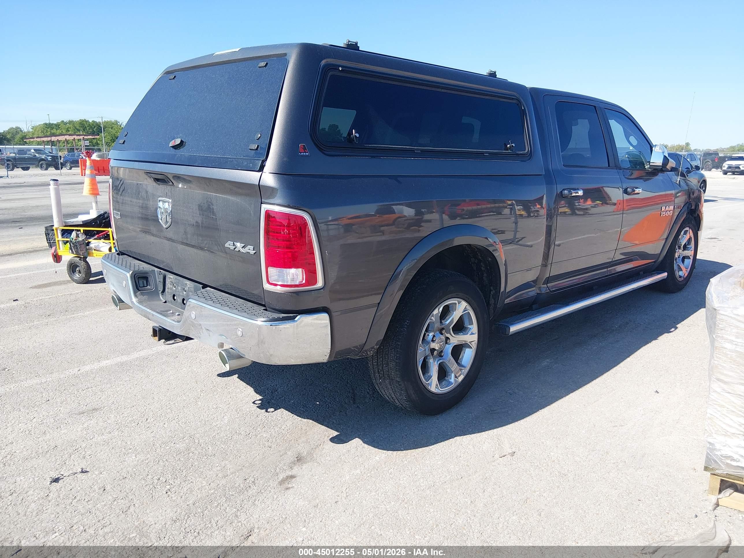 2015 Ram 1500 Laramie Gray vin: 1C6RR7VM6FS544461