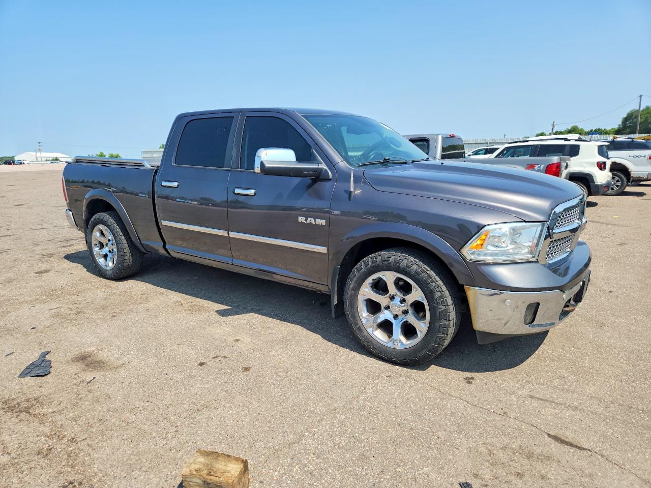 2015 Ram 1500 Laramie Gray vin: 1C6RR7VM6FS663451