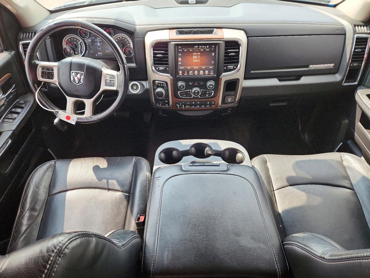 2015 Ram 1500 Laramie Gray vin: 1C6RR7VM6FS663451