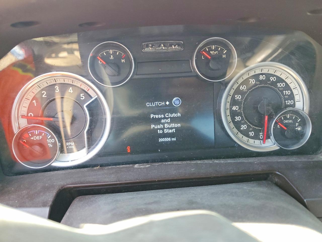 2015 Ram 1500 Laramie Red vin: 1C6RR7VM8FS534496