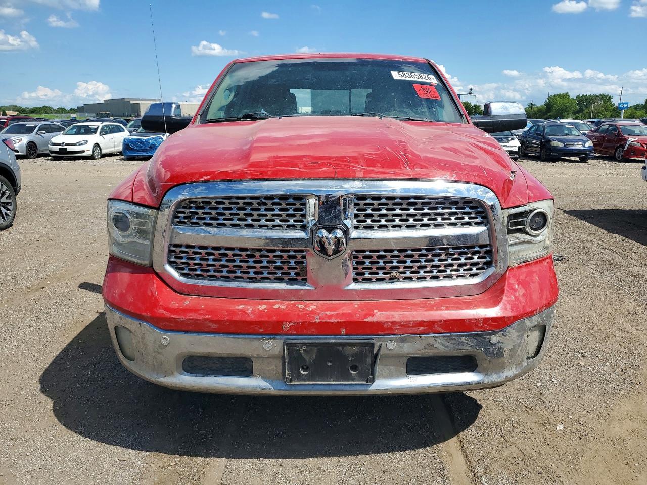 2015 Ram 1500 Laramie Red vin: 1C6RR7VM8FS534496