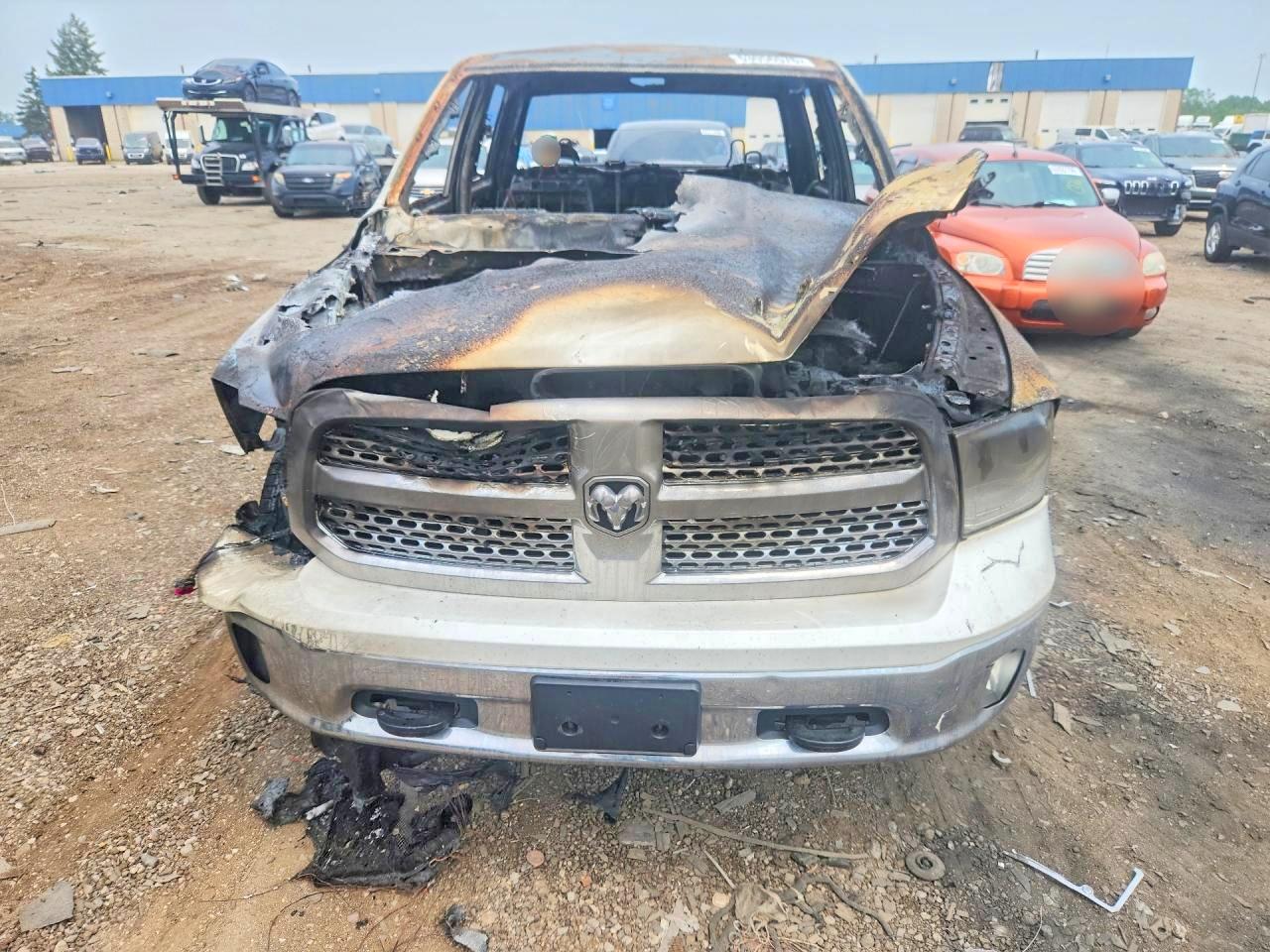 2014 Ram 1500 Laramie White vin: 1C6RR7VT0ES359361