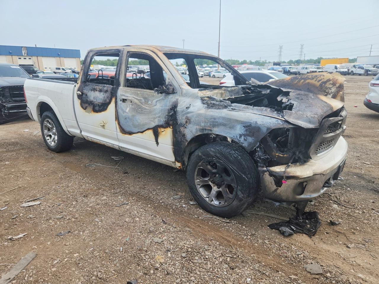 2014 Ram 1500 Laramie White vin: 1C6RR7VT0ES359361