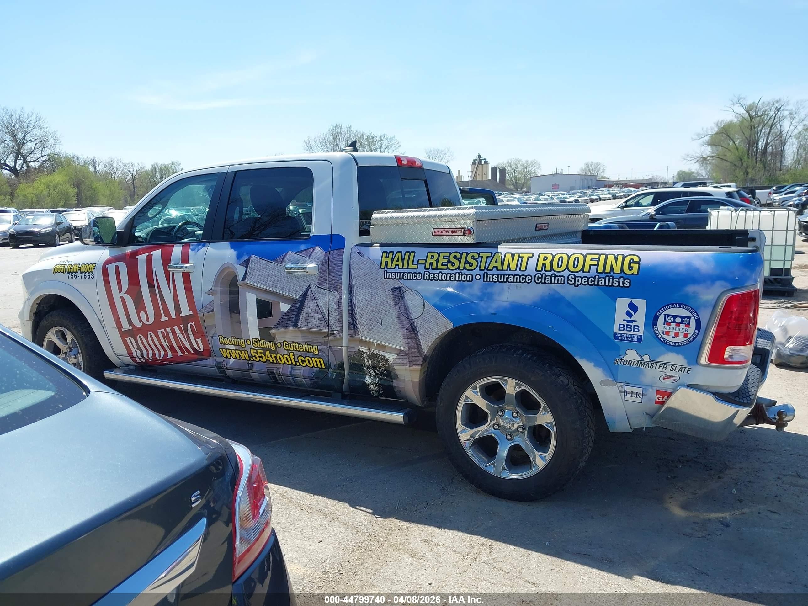2015 Ram 1500 Laramie White vin: 1C6RR7VT0FS596594
